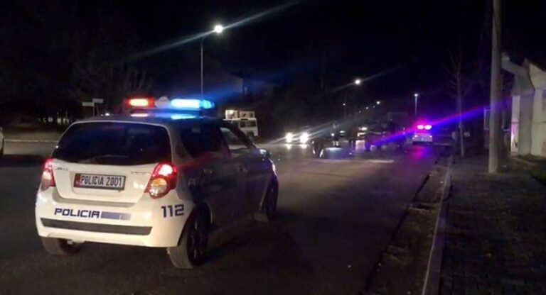 Automjeti në Fushë-Krujë përplas të moshuarin, 72-vjeçari përfundon në spital