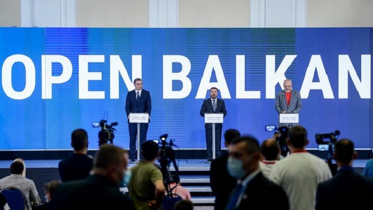 Sot takimi i “Open Balkan”, Rama-Vuçiç e Dimitrov takohen në “Pallatin e Serbisë”. Pas mbledhjes, konferencë për shtyp