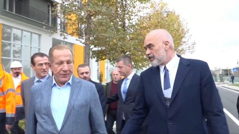 Behgjet Pacolli me Edi Ramën në Thumanë: Idetë e mira duhen mbështetur
