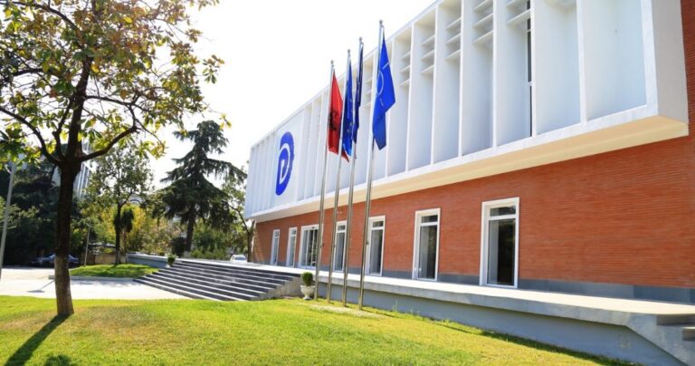 Nuk do të ketë më një PD, por dy