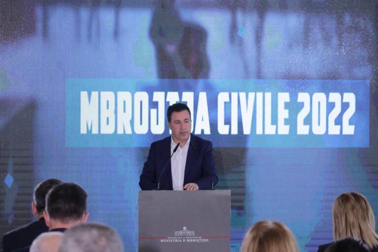 Peleshi takon kryebashkiakët e prefektët: Mbështetje mbi 20 mln dollarë në buxhetin e ri për emergjencat