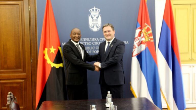 Serbia i shpreh mirënjohjen Angolës për mosnjohjen e Kosovës