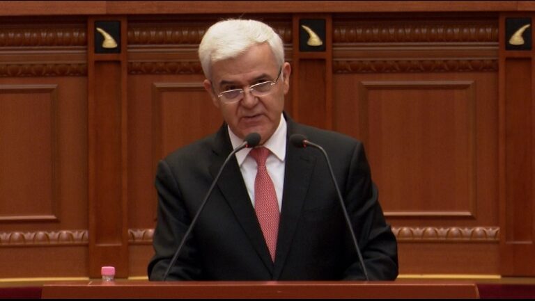 Fatmir Xhafaj skanon problemet në sistemin e drejtësisë: Kohëzgjatja e shqyrtimit të dosjeve është e lartë