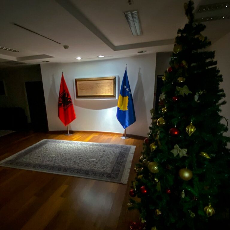 Albin Kurti uron qytetarët me mesazh ndërgjegjësues