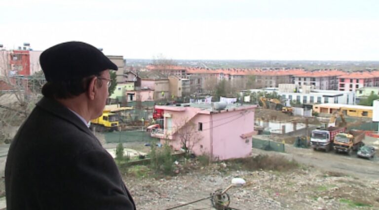 Laç, në fillim të vitit 522 familje do popullojnë lagjen e re të qytetit