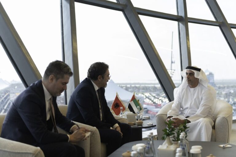 Ministri Çuçi vizitë në Emiratet e Bashkuara Arabe, zbulohen marrëveshjet