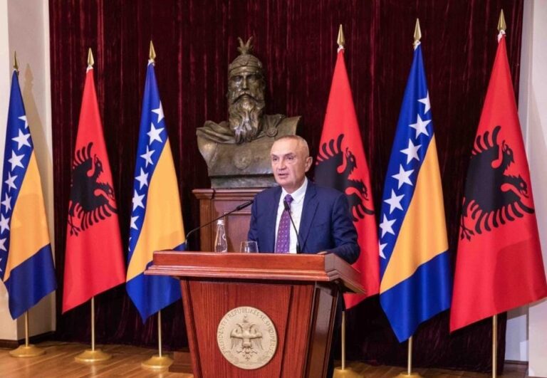 Presidenti Meta: Përpjekjet e Republikës Serbe të Bosnje dhe Hercegovinës rrezikojnë stabilitetin në rajon