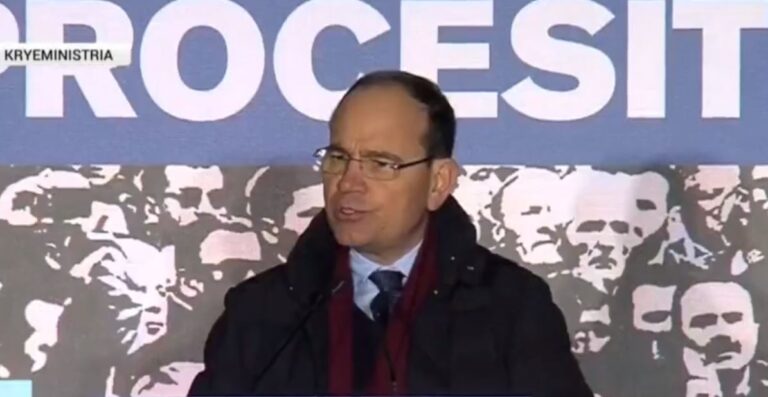 Protesta/ Bujar Nishani: ”Open Balkan” projekt anti-europian. Kërkohet rikthimi i fantazmave të ish-Jugosllavisë