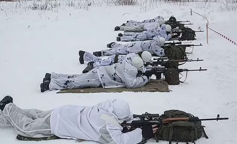 Tensionet në rritje, Rusia vendos 700 snajperë në kufirin me Ukrainën