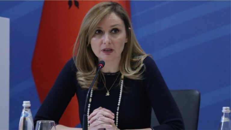 Jorida Tabaku tregon se çfarë fshihet pas rritjes së çmimit të karburanteve