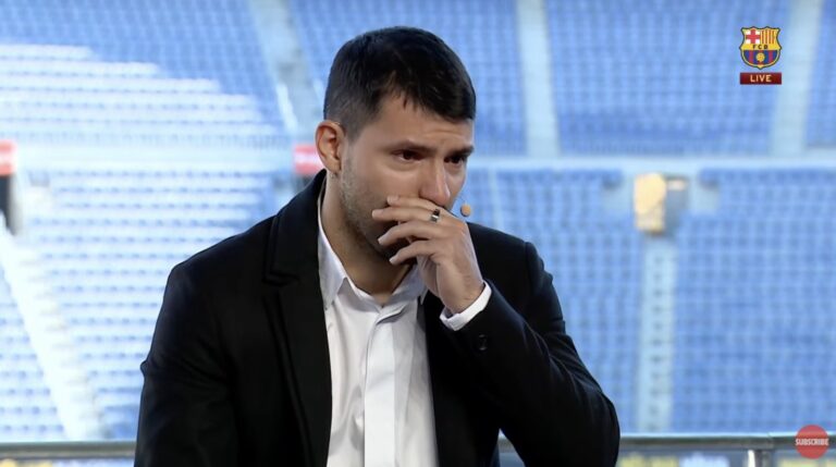 Aguero i jep lamtumirën mes lotësh futbollit: Shëndeti vjen mbi të gjitha! (VIDEO)