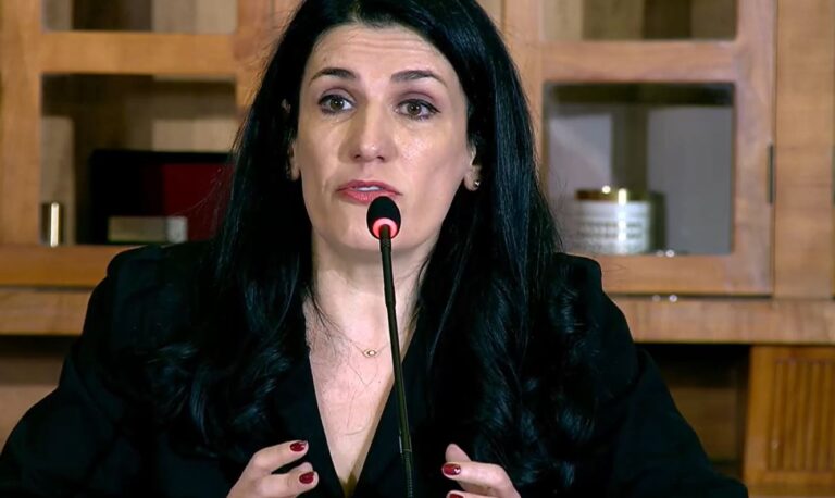 Drejtoresha e AKSHI-t: Platforma e-albania është e sigurt, mirëmbahet nga Microsoft