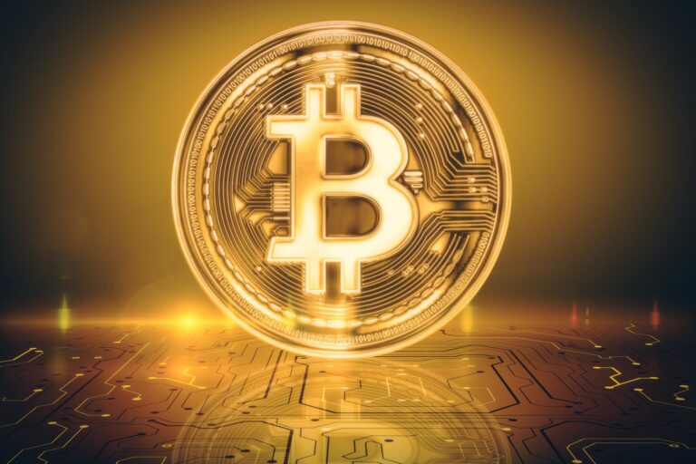 Bitcoin arrin 97 mijë dollarë pas rizgjedhjes së Trump