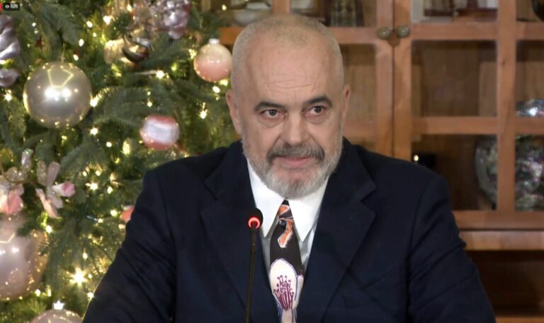 Rama: Nuk do të ketë rritje çmimi të energjisë për konsumatorët familjarë dhe bizneset e vogla