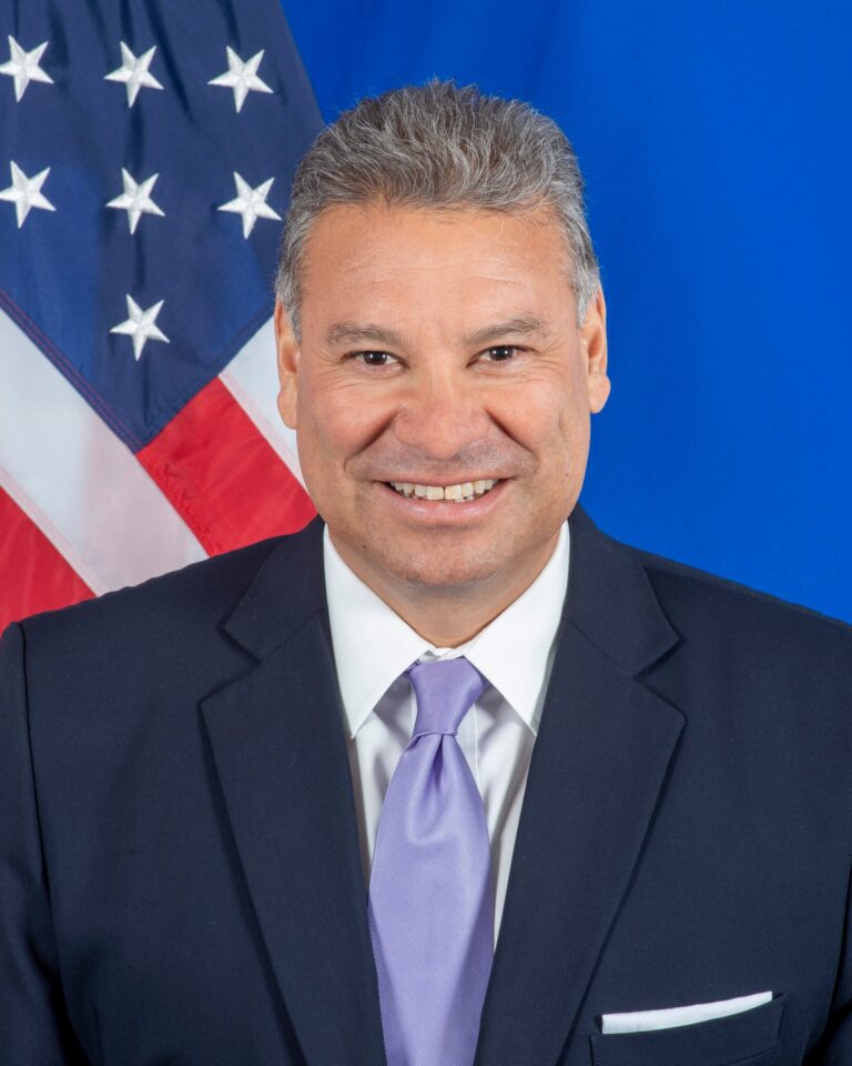 Ambasada amerikane: Escobar më 9 dhjetor në Tiranë. Do të takojë vetëm Ramën, Bashën dhe Xhaçkën
