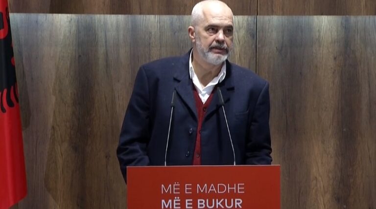 Kryeministri Rama: Do fusim mësimin e informatikës dhe anglishtes që në klasën e parë