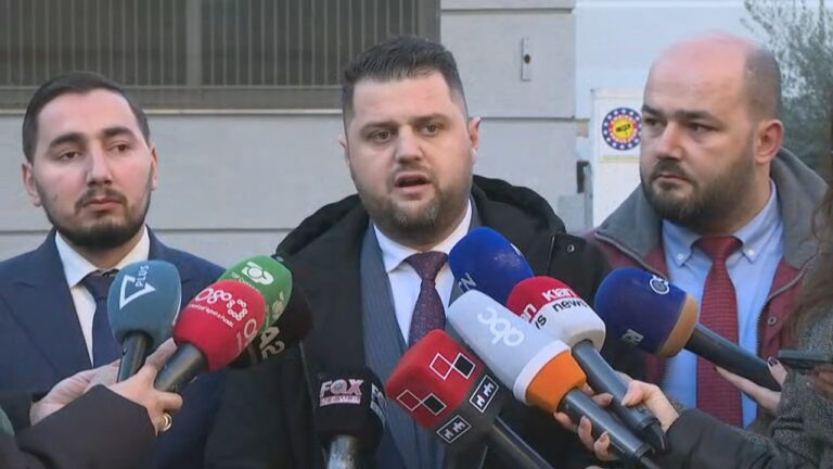 Lirohen edhe mbështetësit e Bashës, Sefa: Nuk u gjend asnjë send shpërthyes në selinë e PD