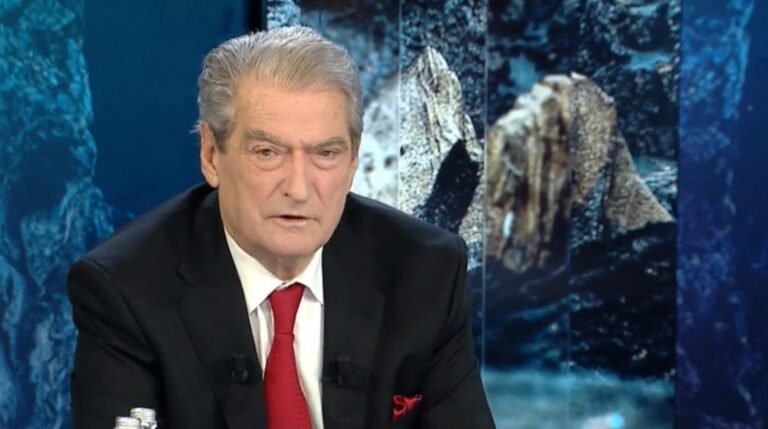 Sali Berisha: Nesër hapim dyert e Partisë Demokratike