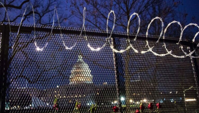 Amerikanët thonë se demokracia në SHBA është e kërcënuar