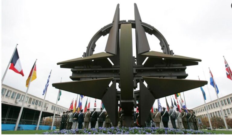 NATO sfidon Rusinë: Nuk tërhiqemi nga Rumania e Bullgaria!