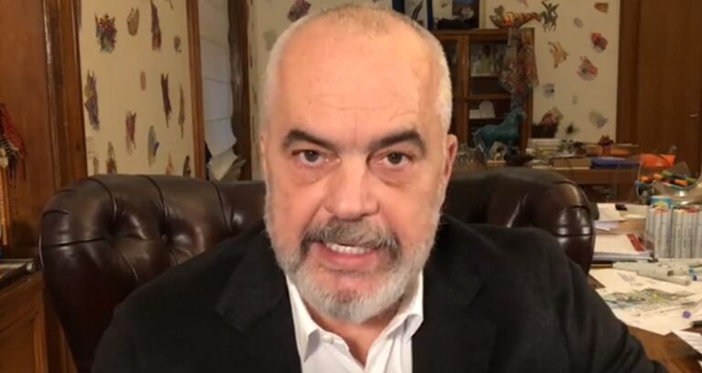 Protesta para selisë së PD, reagon kryeministri Rama: “Jeta është e vështirë, por budallenjtë e vështirësojnë atë edhe më shumë”