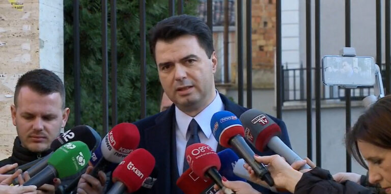 Basha 2 orë në Prokurorinë e Tiranës: Autorët dhe organizatorët e dhunës së 8 janarit të vihen para drejtësisë