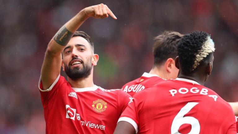 Manchester United kërkon të blindojë mesfushorin goleador