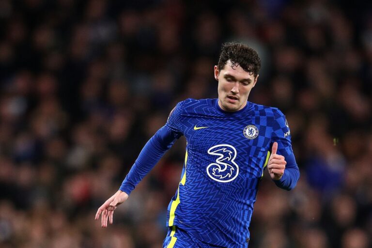 Barcelona befason Juven dhe Milanin, nxiton për mbrojtësin e Chelsea-t