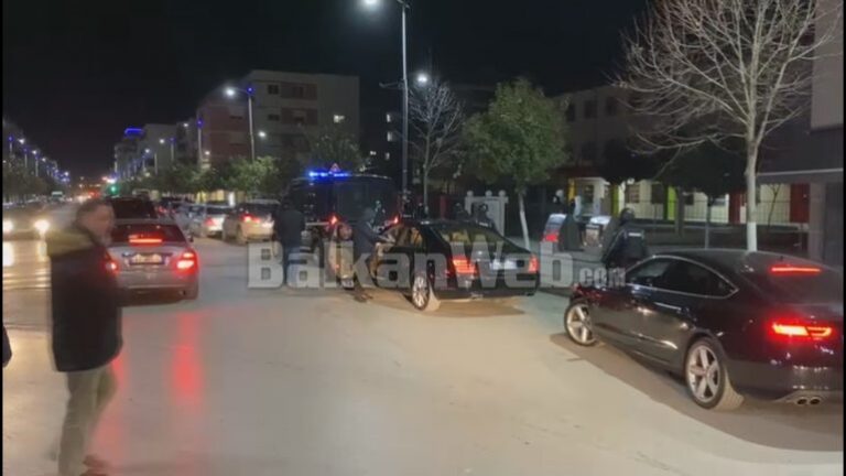 16-vjeçari plagos moshatarin e tij, kapet pas 2 orësh në arrati