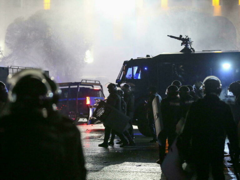 ”Amnesty International” kërkon nga Kazakistani që të lirojë të arrestuarit gjatë protestave