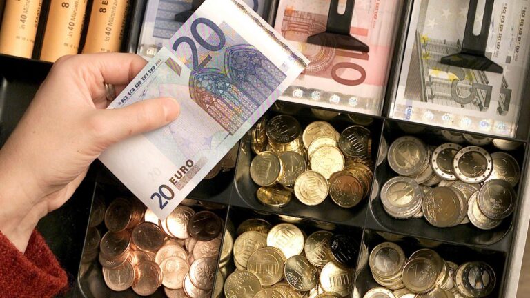 20 vjet me Euron, si nisi epoka e monedhës europiane në Shqipëri