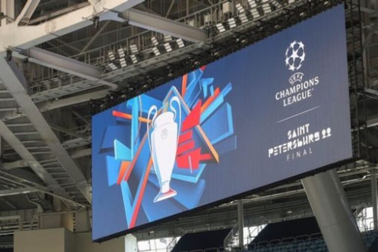 Eurodeputetët me kërkesë për UEFA-n: Finalja e Champions të mos zhvillohet në Rusi