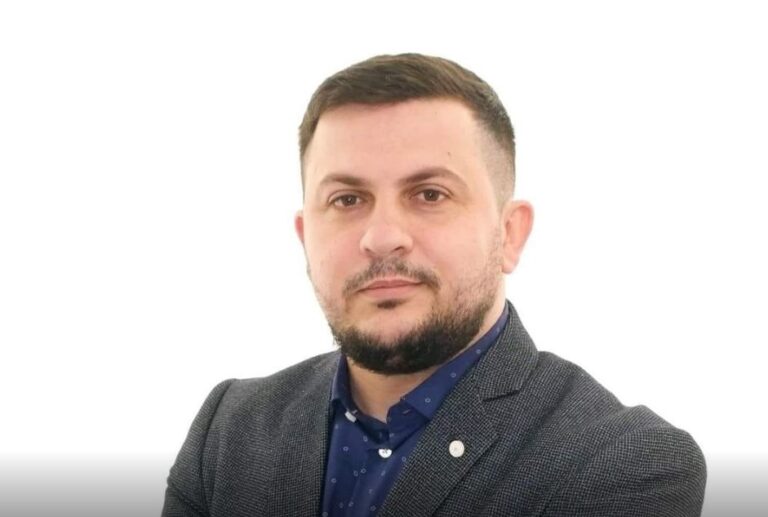 Ukraina skenar i rrezikshëm dhe i ngjashëm me Poloninë në Luftën II!