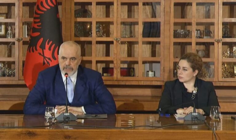 Një shqiptar i vrarë në Ukrainë, Xhaçka: 5-6 qytetarë kanë kontaktuar për ndihmë