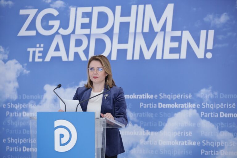 Deputetja e PD-së, Orjola Pampuri: Debati brenda partisë duhet të stopojë