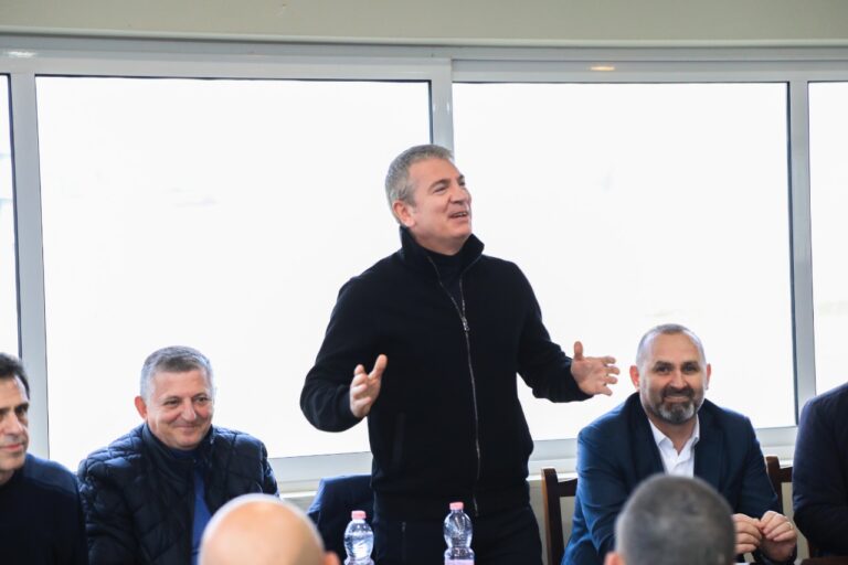 Prezantohet kandidati i PS, Gjiknuri: Me Rahimin dhe Ramën vijojmë investimet për Dibrën