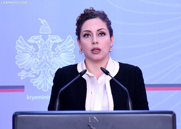 Marrëveshja mes Kosovës dhe Serbisë, ministrja Xhaçka: Prioritet për sigurinë