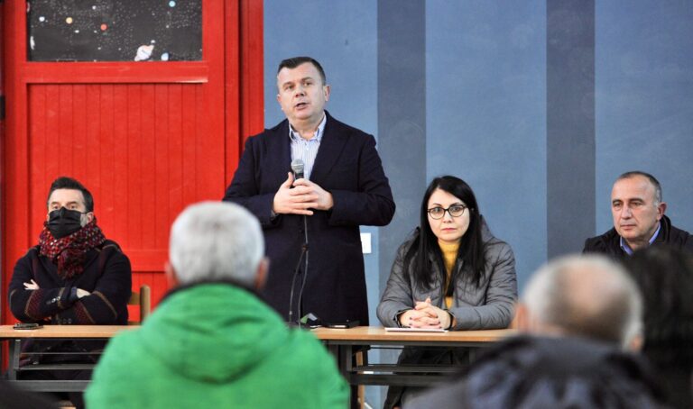 Taulant Balla: Sali Berisha dhe Ilir Meta kanë hyrë bashkë në një thes