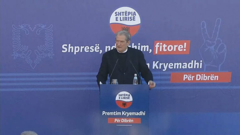 Berisha në Maqellarë: Lul Brava tradhtoi dibranët, e kishte mendjen te Rama