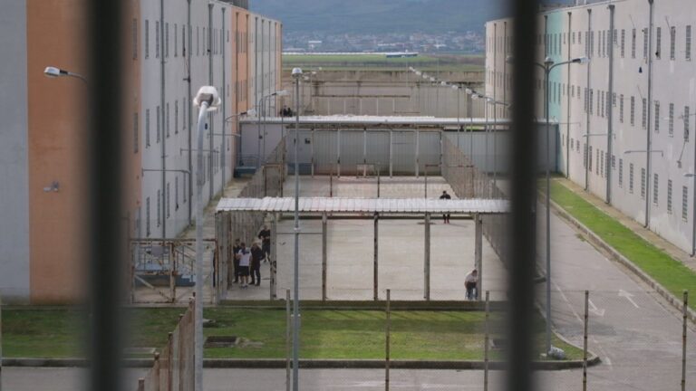 I dënuar për grabitje, ndërron jetë 49-vjeçari në burgun e Shënkollit