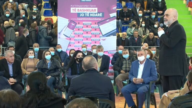 Rama shkon në Dibër dhe flet për kursimet e emigrantëve: Nuk është një vendim i lehtë…