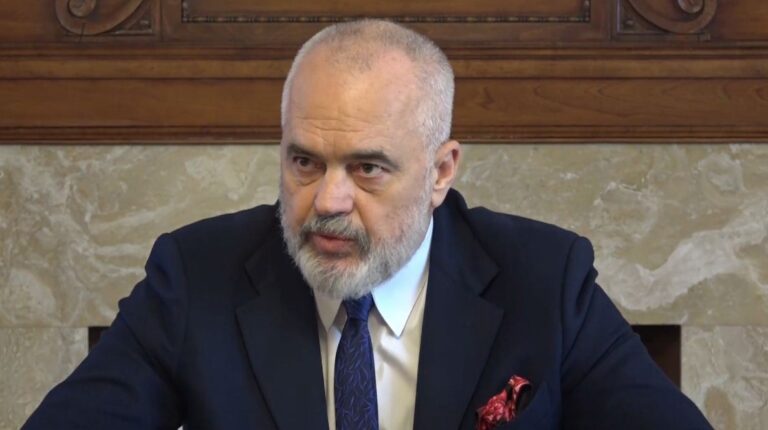 Rama: Krenar që trajtohemi si të barabartë në tryezat me të mëdhenjtë