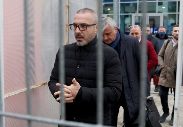 Saimir Tahiri del nga burgu i Fierit, shkon në Lushnje