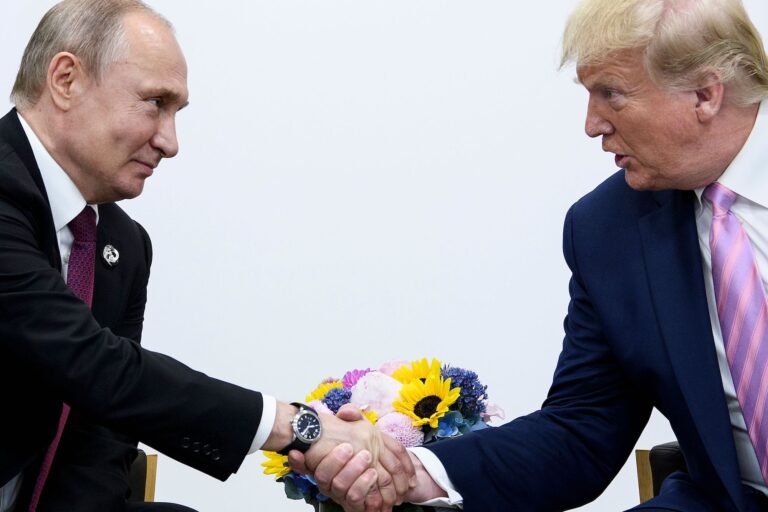 Shtëpia e Bardhë publikon axhendën e takimit Trump-Putin: Do shoqërohen vetëm nga përkthyesit e tyre