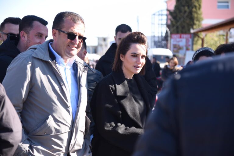 Kandidati i PD-së kritika Grida Dumës: Erdhe për foto, fushatë nuk bëre