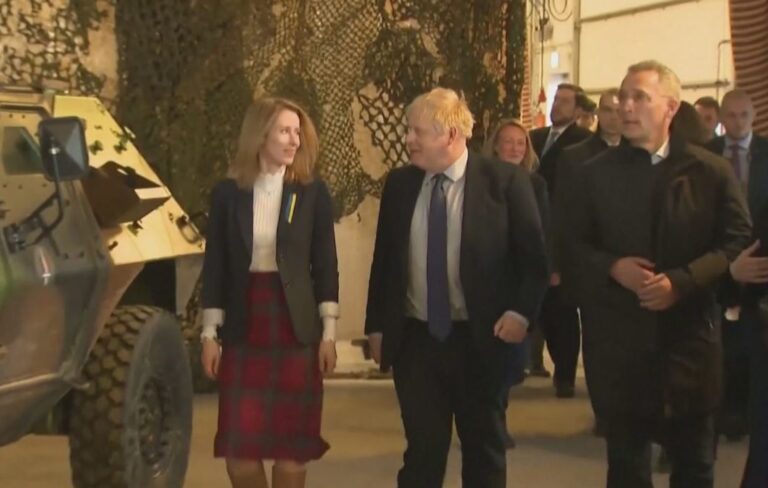 Lufta ruse, Johnson dhe Stoltenberg takohen në Poloni: Forcojmë mbrojtjen