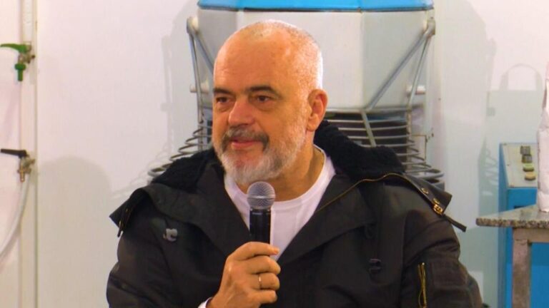 Kryeministri Rama: Nuk do ketë rritje të çmimit për transportin urban