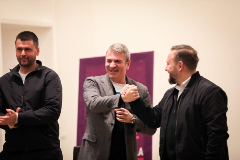 Zgjedhjet e pjesshme vendore, Damian Gjiknuri takim me strukturat e Partisë Socialiste në Rrogozhinë