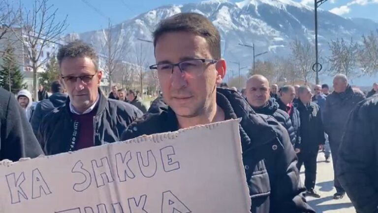 Edhe në Kukës protestë paqësore kundër rritjes së çmimeve