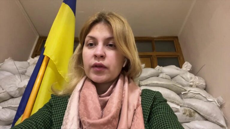 Zv/kryeministrja e Ukrainës: Rusia po bën gjenocid, Putin një kriminel lufte